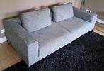 Design on Stock Aikon lounge, Huis en Inrichting, Modern, Rechte bank, Gebruikt, Stof