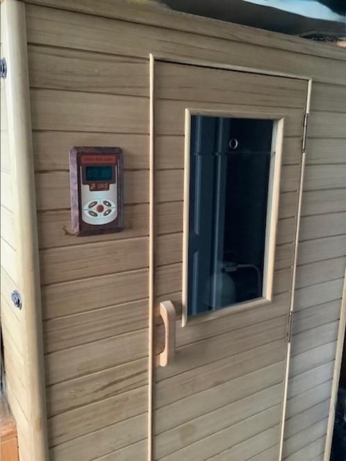 Goed werkende infrarood cabine, Sport en Fitness, Sauna, Gebruikt, Complete sauna, Infrarood, Ophalen