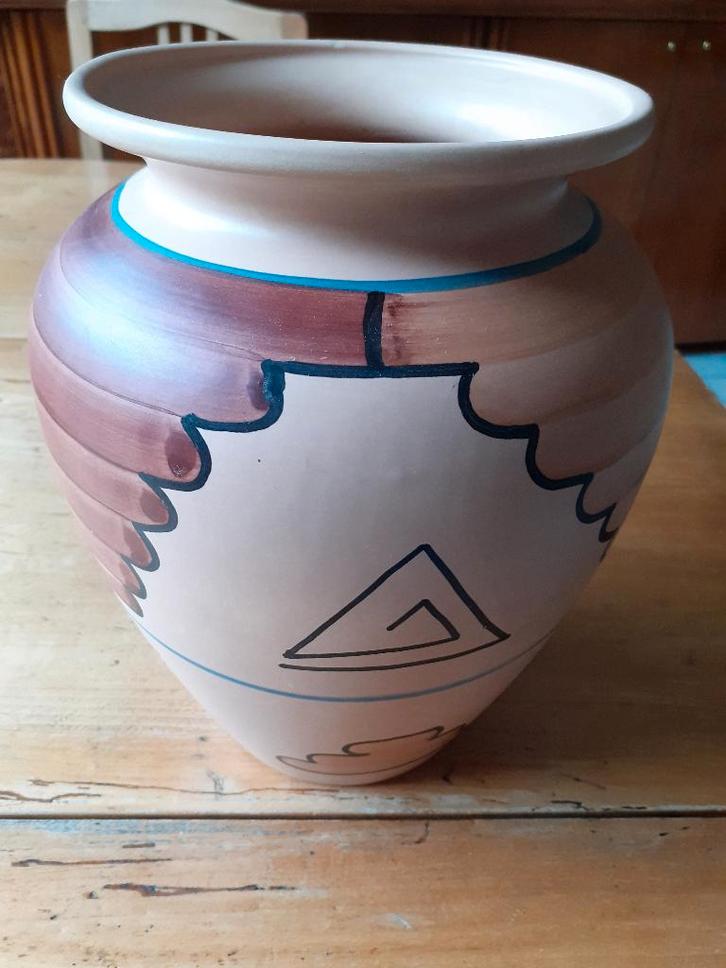 Aardenwerk vaas, indiaans/abstract motief, Huis en Inrichting, Woonaccessoires | Vazen, Zo goed als nieuw, Overige kleuren, Minder dan 50 cm