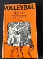 Volleybal. Aksent-trainingen. J. Akkerhuis, Ophalen of Verzenden, Gelezen, Balsport
