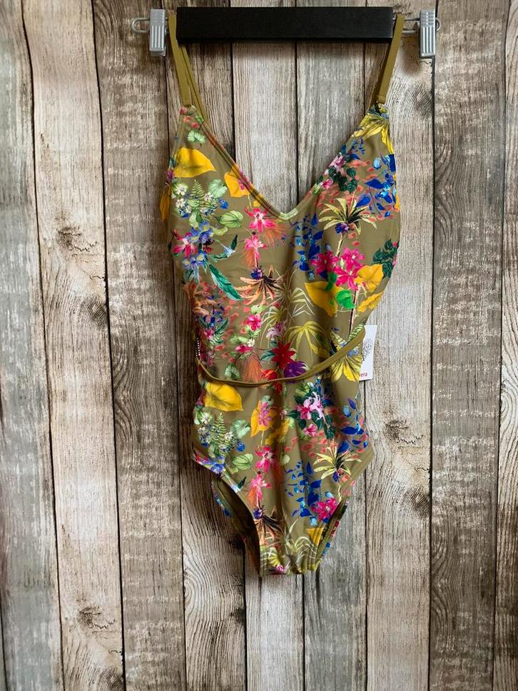 Super mooi nieuw badpak van Livera (Maat 36), Kleding | Dames, Badmode en Zwemkleding, Nieuw, Badpak, Groen, Verzenden