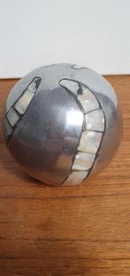 Aluminium decoratie bal ingelegd met parelmoer., Antiek en Kunst, Ophalen of Verzenden
