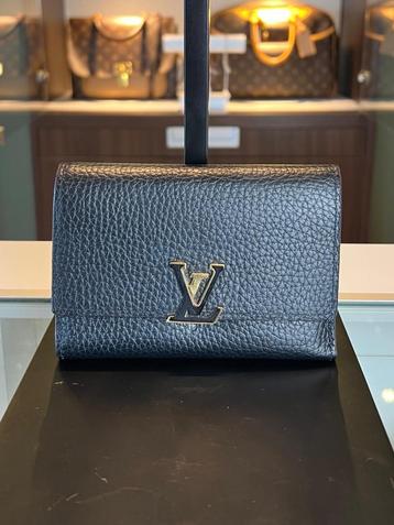 Louis Vuitton Capucines Wallet zwart taurillon leder  beschikbaar voor biedingen
