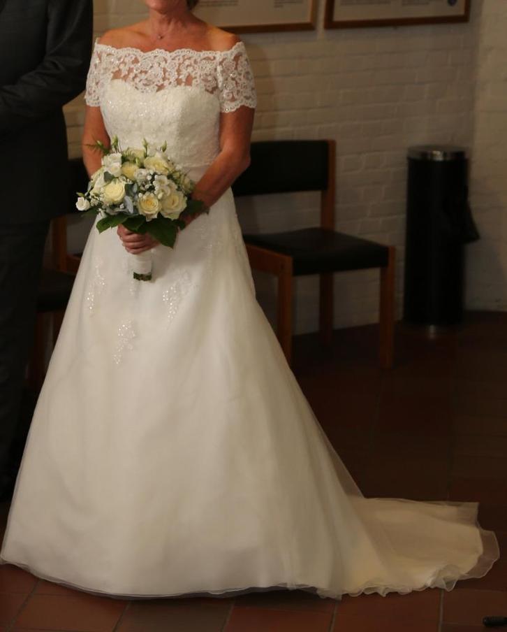 Ladybird trouwjurk Ivoor - maat 40 - laatste week!, Caravans en Kamperen, Kampeeraccessoires, Zo goed als nieuw, Ophalen