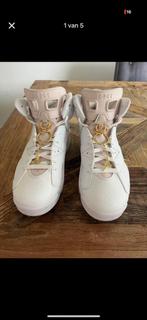 Nike Jordan Retro Gold Hoops, Kleding | Dames, Schoenen, Wit, Nike, Ophalen of Verzenden, Sneakers of Gympen