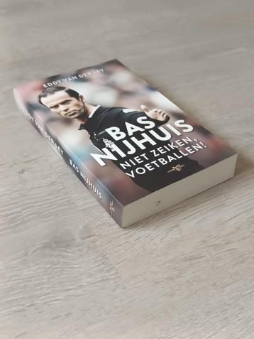 Bas Nijhuis: Niet Zeiken, Voetballen! van Eddy van der Ley beschikbaar voor biedingen