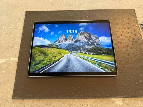 Microsoft Surface Pro 8 i5-1145G7 16GB ram, 256GB opslag, Computers en Software, Windows Tablets, Zo goed als nieuw, Wi-Fi, 13 inch of meer