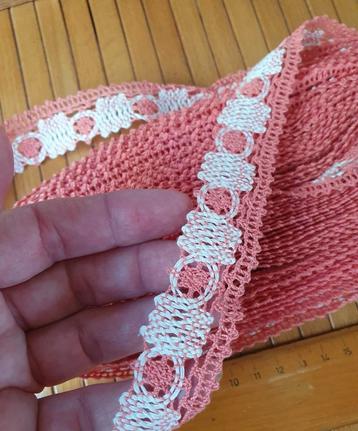 vintage koraal roze sierband kant 12 meter  beschikbaar voor biedingen