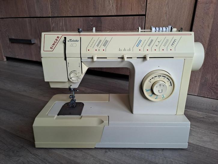 Singer naaimachine, Hobby en Vrije tijd, Naaimachines en Toebehoren, Gebruikt, Naaimachine, Singer, Ophalen of Verzenden