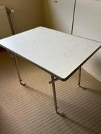 Opklapbaar en in hoogte te verstellen campingtafel, Caravans en Kamperen, Kampeermeubelen, Ophalen of Verzenden, Zo goed als nieuw