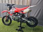 RFZ Racing PRO CIRCUIT  125cc 4takt pitbike crossmotor, Fietsen en Brommers, Minibikes, Midibikes en Pitbikes, Ophalen, Zo goed als nieuw