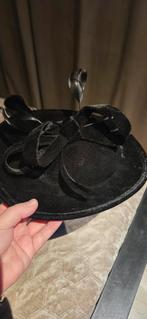 Schotel Dopje Dames Fluweel Zwart - Nette Staat, Kleding | Dames, Hoeden en Petten, Ophalen, Zo goed als nieuw, One size fits all