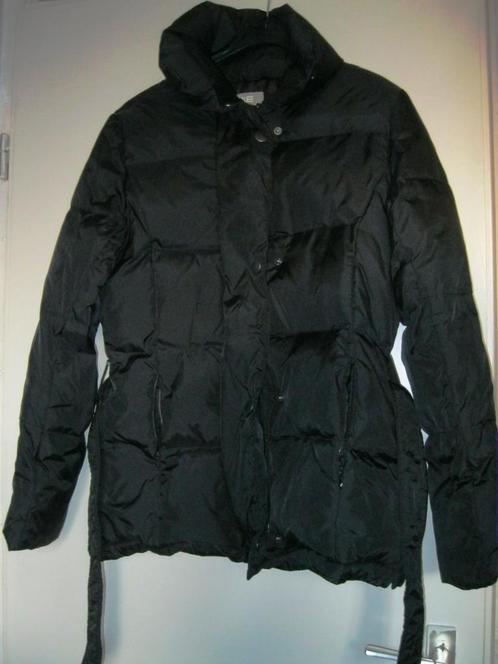 Zwart dons winterjas van WE, maat M, Kleding | Dames, Jassen | Winter, Nieuw, Maat 38/40 (M), Zwart, Ophalen of Verzenden