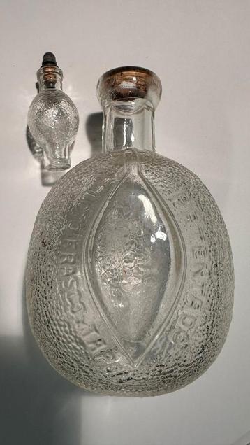 Vintage karaf / fles  beschikbaar voor biedingen