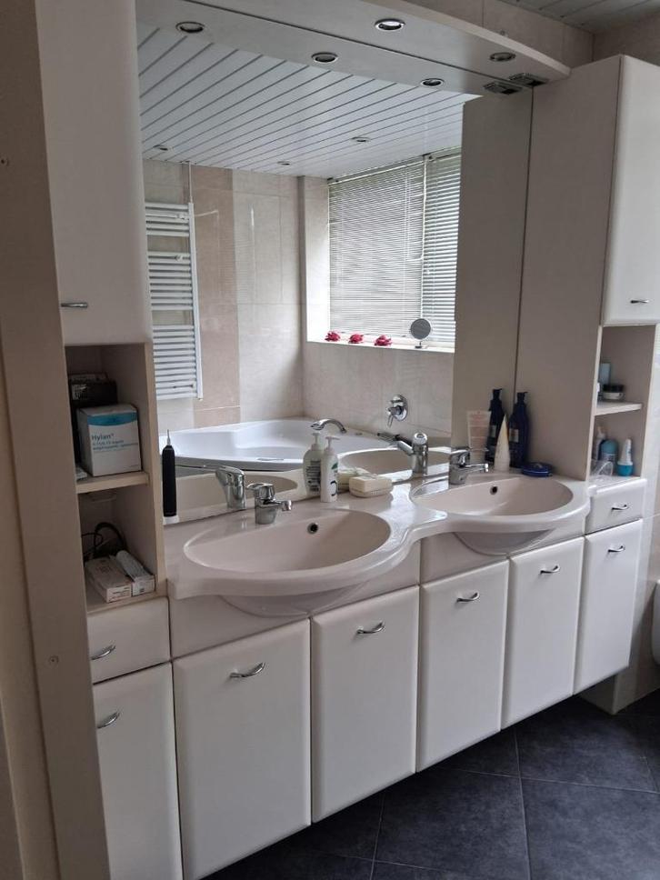 Gratis badkamermeubel, Huis en Inrichting, Badkamer | Badkamermeubels, Gebruikt, Wastafelkast, 150 tot 200 cm, 150 tot 200 cm