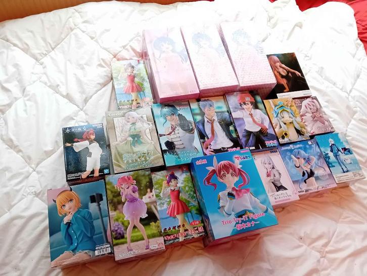Verscheidene Anime Beeldjes, Verzamelen, Beelden en Beeldjes, Zo goed als nieuw, Mens, Ophalen of Verzenden