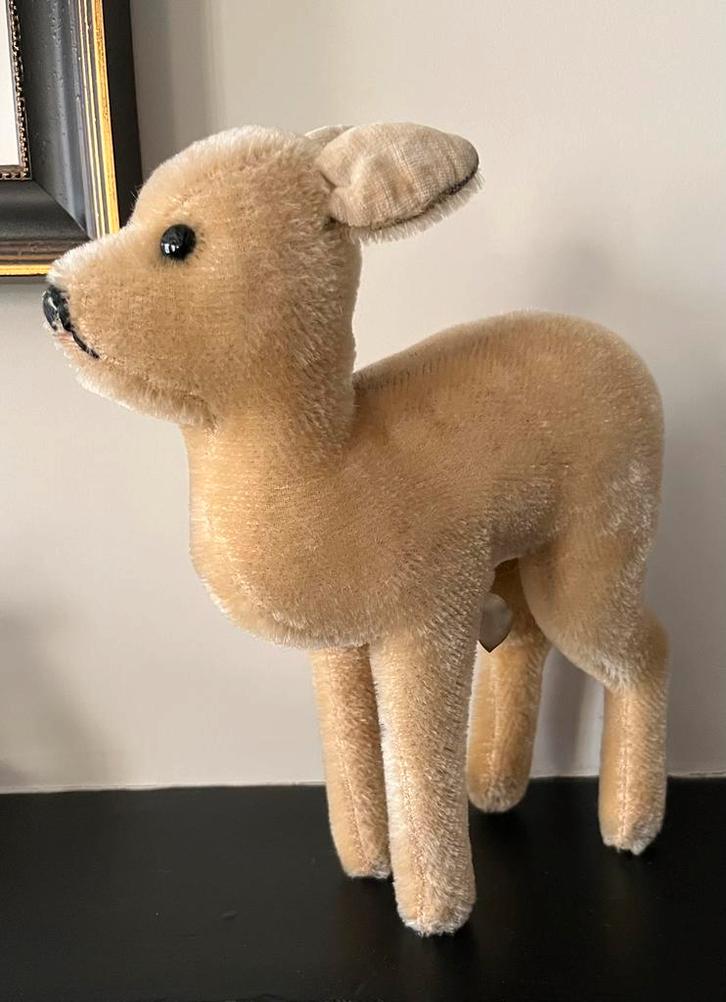 Steiff oud hertje van mohair, Antiek en Kunst, Antiek | Speelgoed, Ophalen of Verzenden