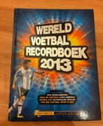 Wereld Voetbal Recordboek 2013, Ophalen of Verzenden, Zo goed als nieuw, Balsport