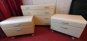 Commode kast met spiegel en 2 nachtkastjes