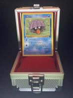Shellder 1st edition - Fossil, Hobby en Vrije tijd, Verzamelkaartspellen | Pokémon, Ophalen of Verzenden, Zo goed als nieuw