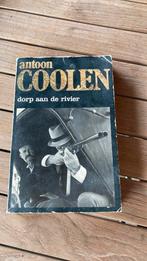 Dorp aan de rivier, Boeken, Ophalen of Verzenden, Zo goed als nieuw