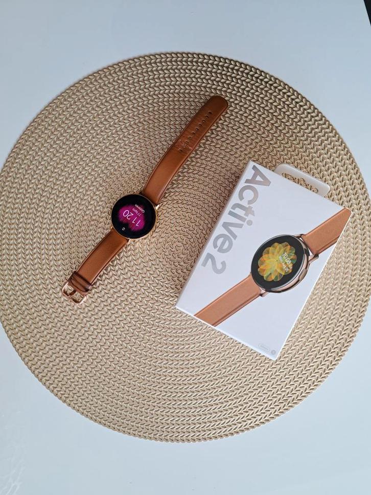 Samsung Smartwatch - Perfecte conditie!, Sieraden, Tassen en Uiterlijk, Smartwatches, Zo goed als nieuw, Android, Zwart, Afstand