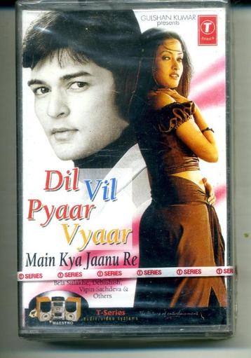 Dil Vil Pyaar Vyaar - Main Kya Jaanu Re 12 nrs cassette 2002 beschikbaar voor biedingen