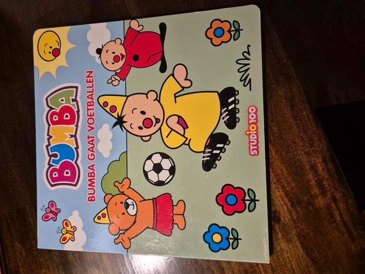 Gert Verhulst - Bumba gaat voetballen, Boeken, Kinderboeken | Kleuters, Zo goed als nieuw, Fictie algemeen, Ophalen of Verzenden