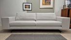AKTIE showroom model TOP DESIGN BANK van €2750,-voor€1000,-, 250 tot 300 cm, Modern design, industriël design, Driepersoons, 75 tot 100 cm
