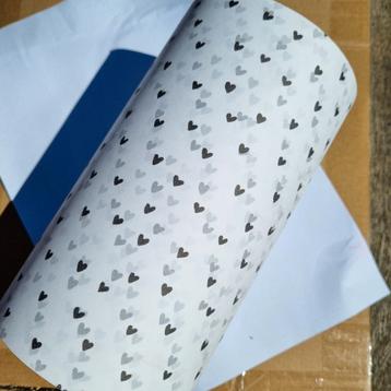 Vloeipapier op rol 200m papier hartjes mini hart zijdepapier beschikbaar voor biedingen