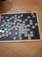 Klein schoolbord met letters en cijfers magnetisch, Kinderen en Baby's, Speelgoed | Educatief en Creatief, Ophalen, Gebruikt, Rekenen