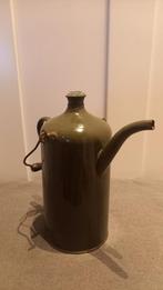 Donkergroen emaille petroleumkan, Antiek en Kunst, Antiek | Emaille, Ophalen of Verzenden