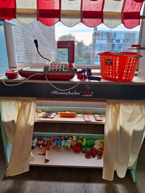 Leuk houten winkeltje met accessoires!, Kinderen en Baby's, Speelgoed | Houten speelgoed, Gebruikt, Overige typen, Ophalen