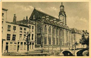 (301-160-013) Leiden Academie beschikbaar voor biedingen