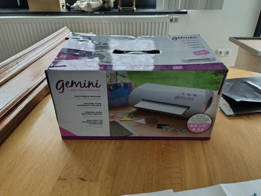 Gemini multi media machine, Ophalen, Materiaal