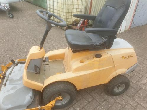 Zitmaaier Stiga villa Jubilee  speciale stoel met armleuning, Tuin en Terras, Zitmaaiers, Zo goed als nieuw, 90 tot 120 cm, Ophalen