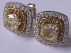 GOUD- GOUDEN 18 KRT OORSTEKERS m. FANCY YELLOW DIAMANT, Verzenden, Zo goed als nieuw, Met edelsteen, Knopjes of Stekers
