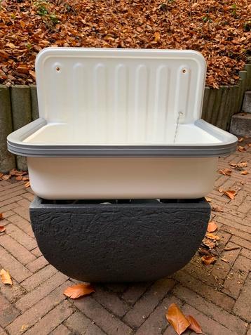 Uitstortgootsteen plaatstaal z.g.a.n. beschikbaar voor biedingen