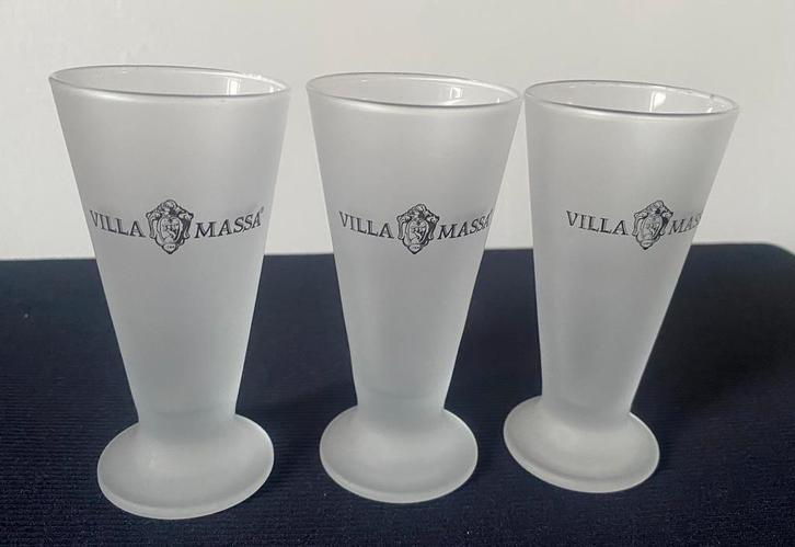 5 Villa Massa Limoncello glaasjes op voet. Hoogte 10 cm., Verzamelen, Glas en Borrelglaasjes, Zo goed als nieuw, Borrel- of Shotglas