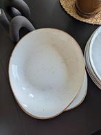 3x continental diep bord ., Huis en Inrichting, Keuken | Servies, Ophalen of Verzenden, Zo goed als nieuw, Overige stijlen, Bord(en)