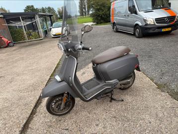 Lambretta v50 special voorschade 2019 beschikbaar voor biedingen