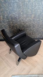 Zwart leren vintage fauteuil, Huis en Inrichting, Fauteuils, Ophalen, Minder dan 75 cm, Leer, Zo goed als nieuw