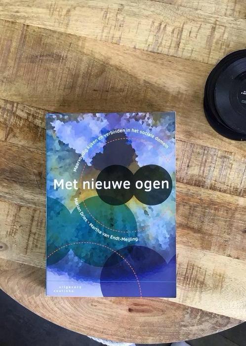 Martha van Endt-Meijling Erven - Met nieuwe ogen, Boeken, Muziek, Zo goed als nieuw, Ophalen of Verzenden