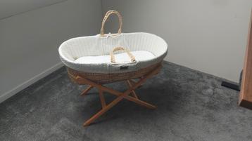 Mozes wiegje met matras en wasbare Aerosleep topper beschikbaar voor biedingen
