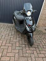 Piaggio zip 2022 brom, Fietsen en Brommers, Scooters | Piaggio, Maximaal 45 km/u, Zip, Ophalen of Verzenden, Zo goed als nieuw