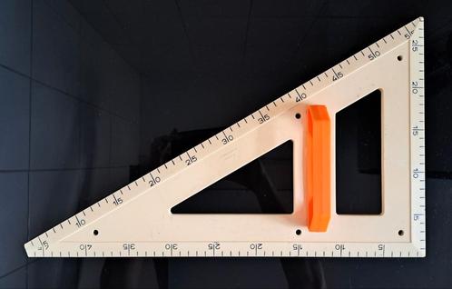Oude (school) tekendriehoek, Hobby en Vrije tijd, Tekenen, Gebruikt, Overige typen, Ophalen of Verzenden