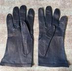 Laimbock. Blauwe leren handschoenen. Mt M., Laimbock, Ophalen of Verzenden, Zo goed als nieuw, Handschoenen