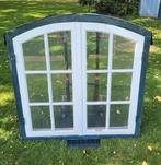 2 Ouderwetse hardhouten kozijnen met toog, Raamkozijn, Zo goed als nieuw, Inclusief glas, 75 tot 150 cm