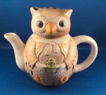 Uil Theepot Keramiek beschikbaar voor biedingen