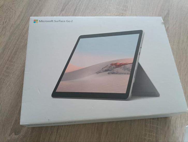 Microsoft Surface Go, Computers en Software, Windows Tablets, Zo goed als nieuw, 10 inch, 64 GB, Uitbreidbaar geheugen, Ophalen